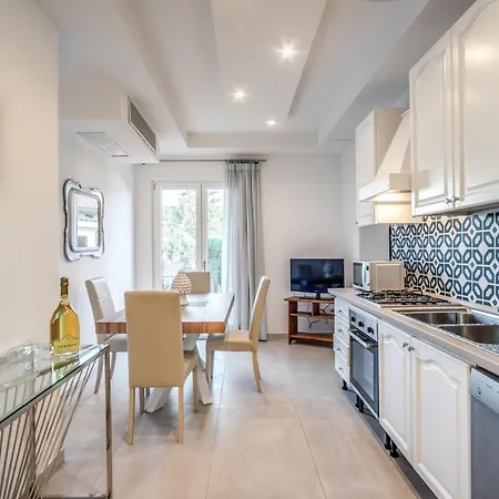 Francesca - Private Pool Βίλα *